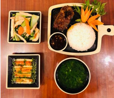 Cơm văn phòng quận 10