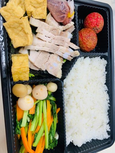 đặt cơm văn phòng giao 10