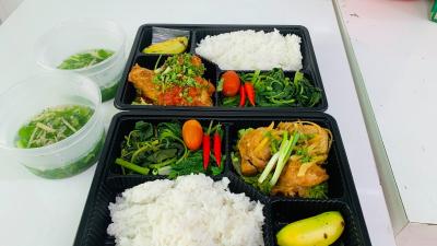 đặt cơm văn phòng giao 11