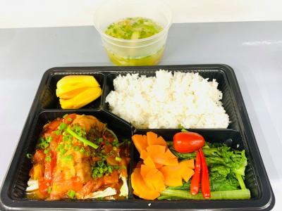 đặt cơm văn phòng giao 8