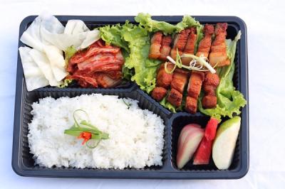 Suất ăn công nghiệp huyện bình chánh